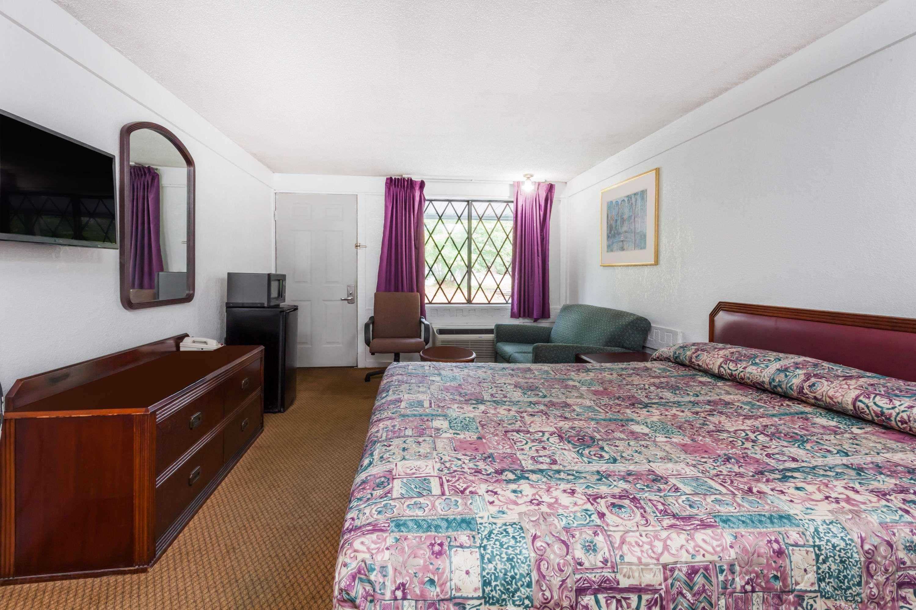 Knights Inn - Columbia Bagian luar foto