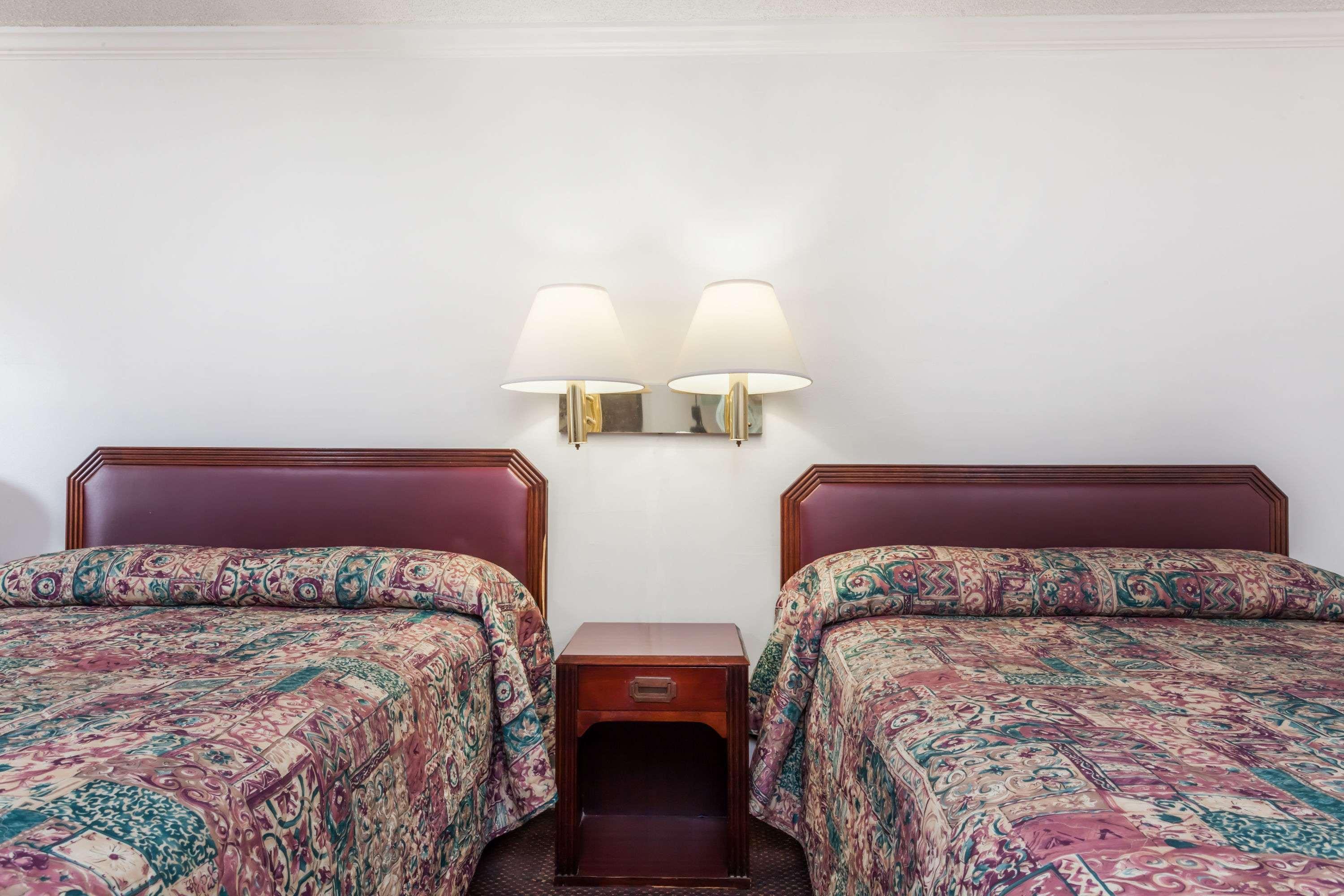 Knights Inn - Columbia Bagian luar foto