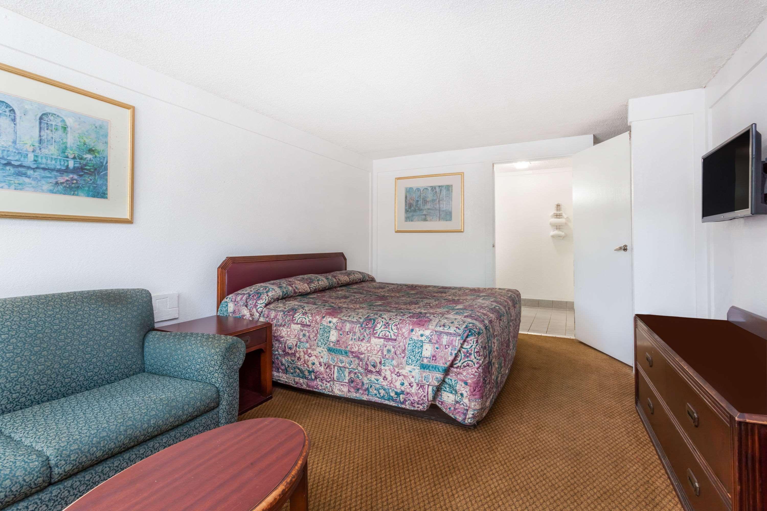 Knights Inn - Columbia Bagian luar foto